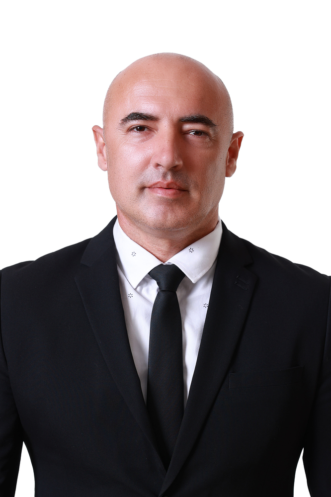 Николай Костадинов, Варна, Район Владислав Варненчик