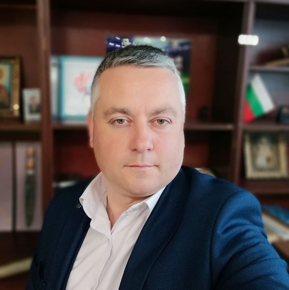 Николай Петров Ковачев с. Дъбене, община Карлово обл. Пловдив